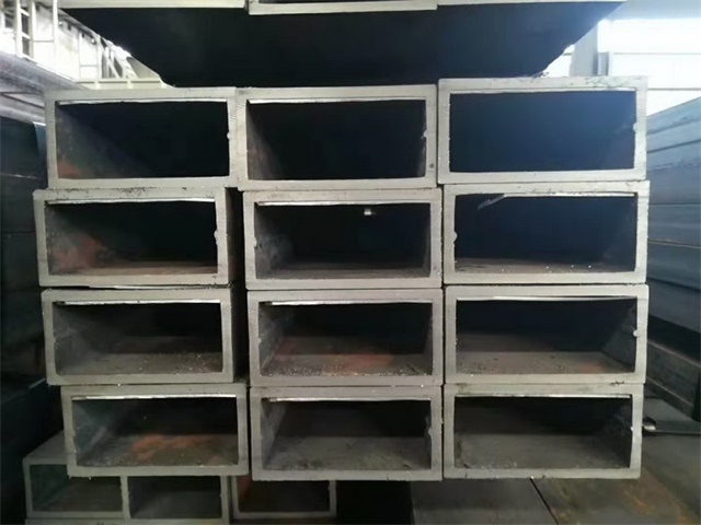 兰坪Q235冷拔方管材质特点 适用工程场景分析